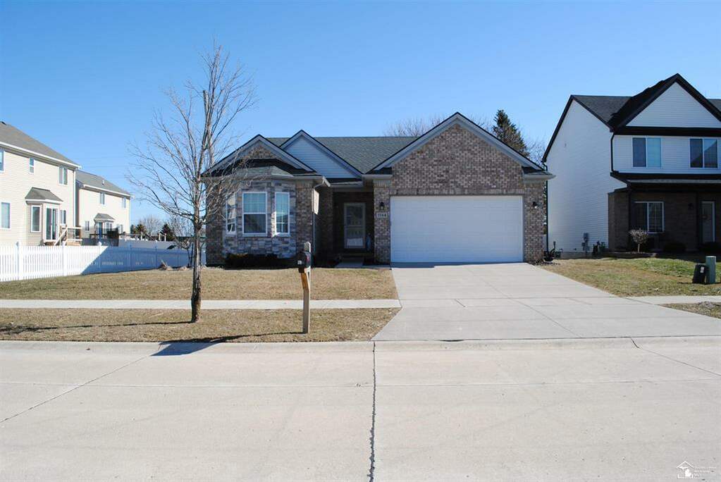 5144 Westminster, Dundee Vlg, MI 48131 MLS 57050101438 properties