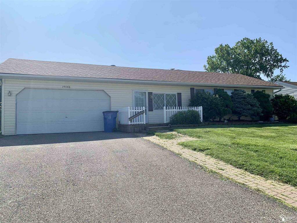 29060 Denison, Gibraltar, MI 48173 MLS 57050110229 properties