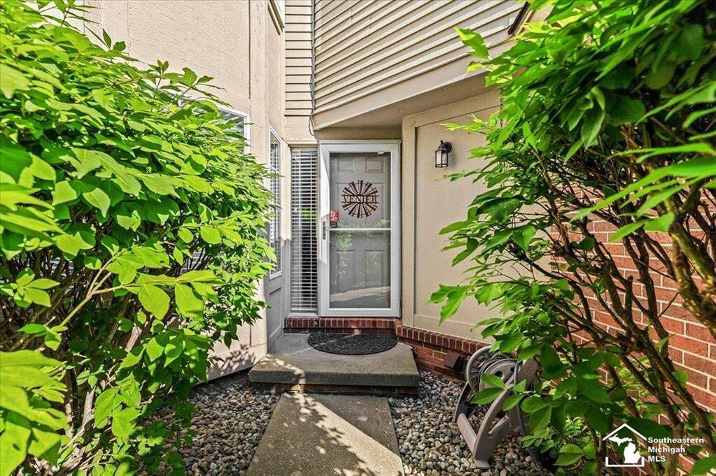 18761 Hilltop, Riverview, MI 48193 MLS 57050110914 properties