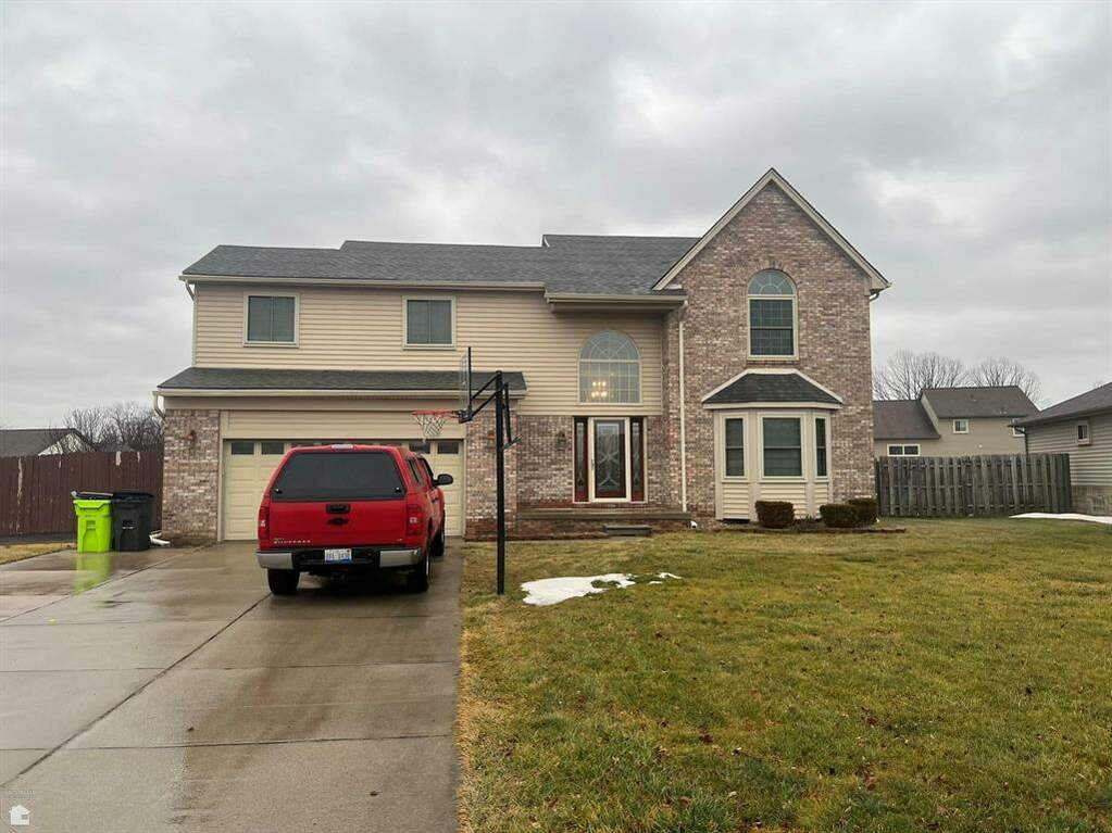 53084 Black Creek Dr, Chesterfield Twp, MI 48047 MLS 58050098446