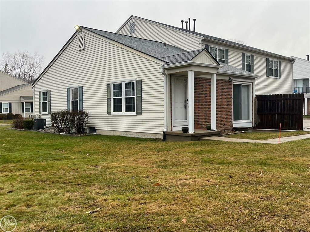 24350 Meadowbridge, Clinton Twp, MI 48035 MLS 58050098566