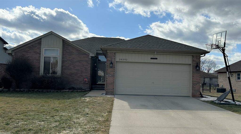 28392 Lange, Chesterfield Twp, MI 48047 MLS 58050100305