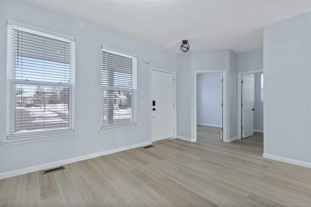 57303 Decora Park Blvd, New Haven Vlg, MI 48048 MLS 58050100724 properties SE Michigan