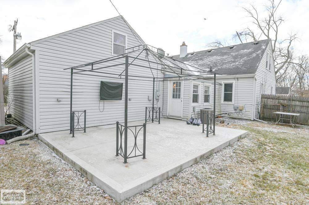 627 E Windemere, Royal Oak, MI 48073 MLS 58050102236 properties