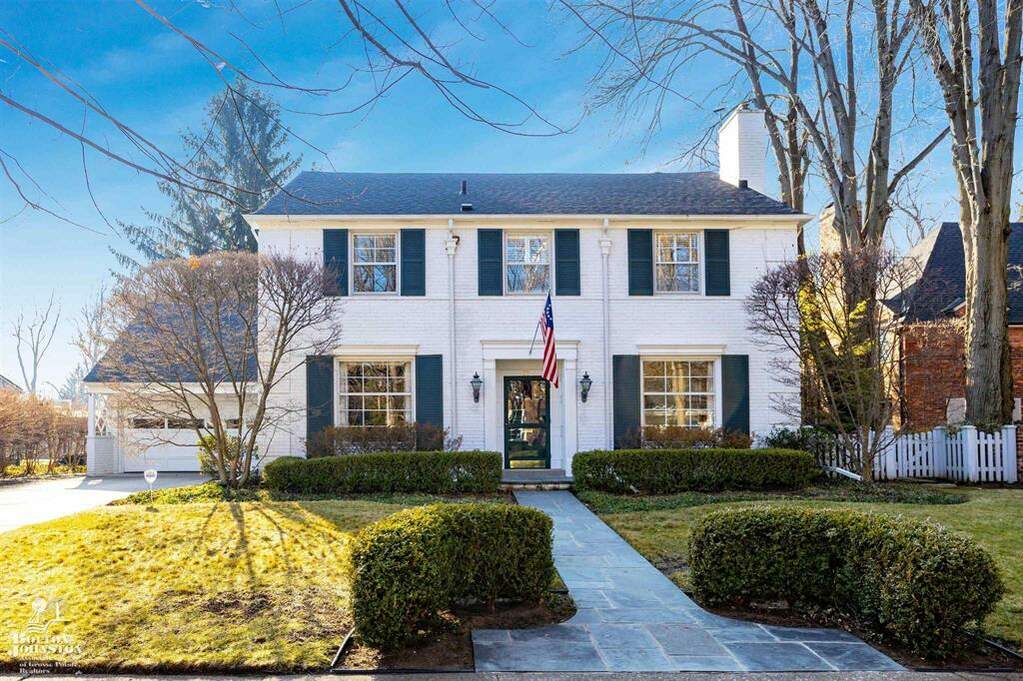 77 Merriweather Rd, Grosse Pointe Farms, MI 48236 MLS 58050104660