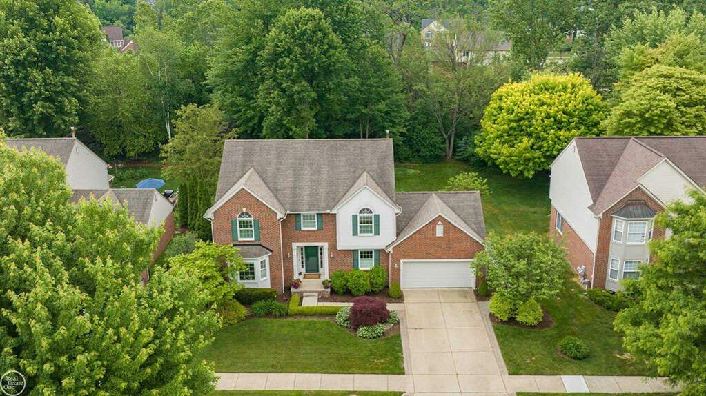 2814 Manorwood, Troy, MI 48085 MLS 58050112291 properties