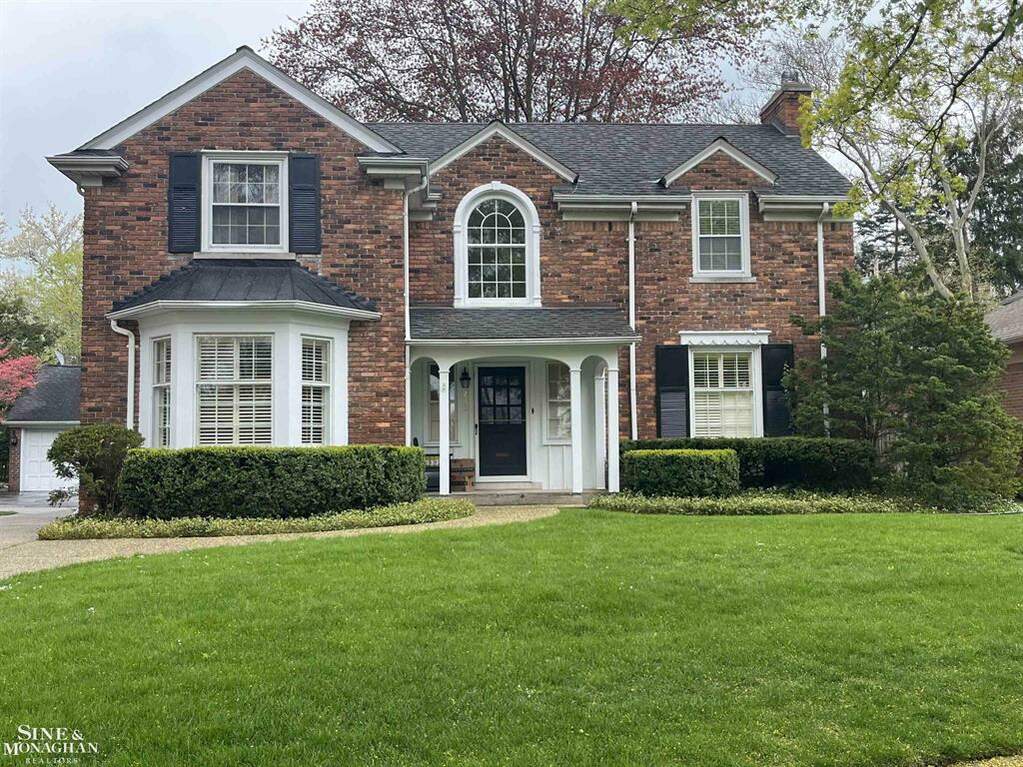 233 Kenwood Ct, Grosse Pointe Farms, MI 48236 MLS 58050113094 properties