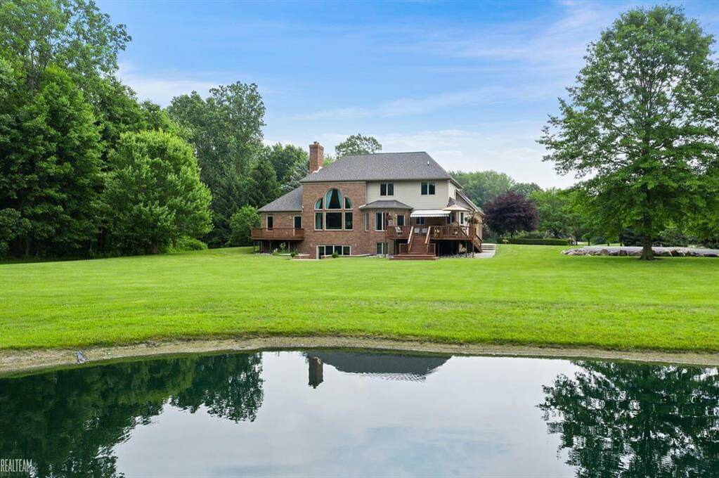 6694 Church, Ira Twp, MI 48023 MLS 58050114888 properties SE Michigan