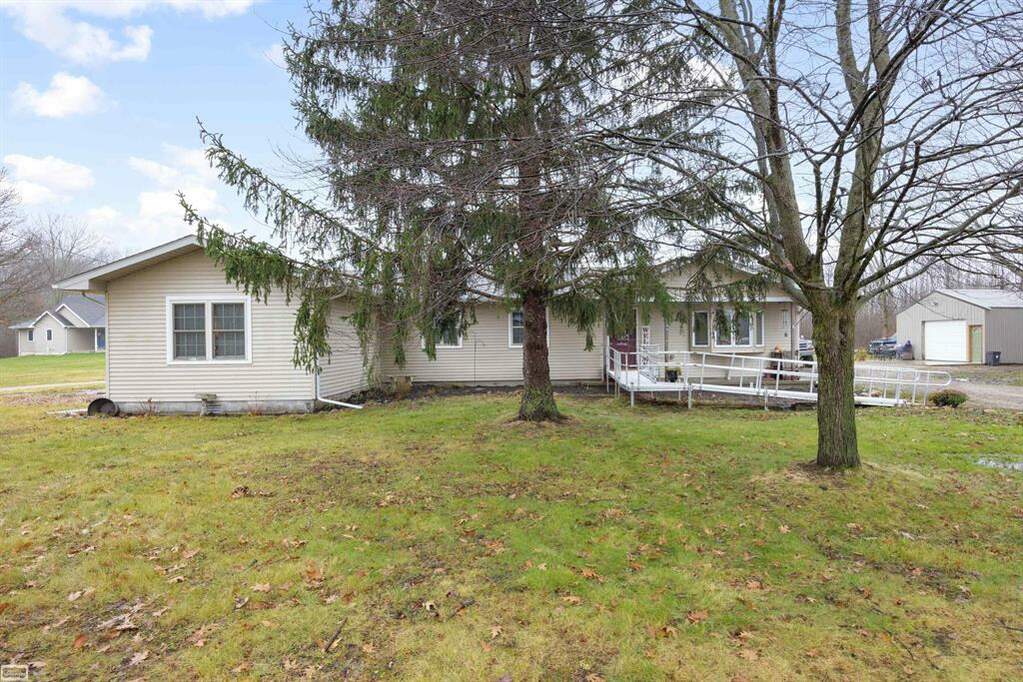 7289 Yager, St. Clair Twp, MI 48079 MLS 58050129974 properties SE
