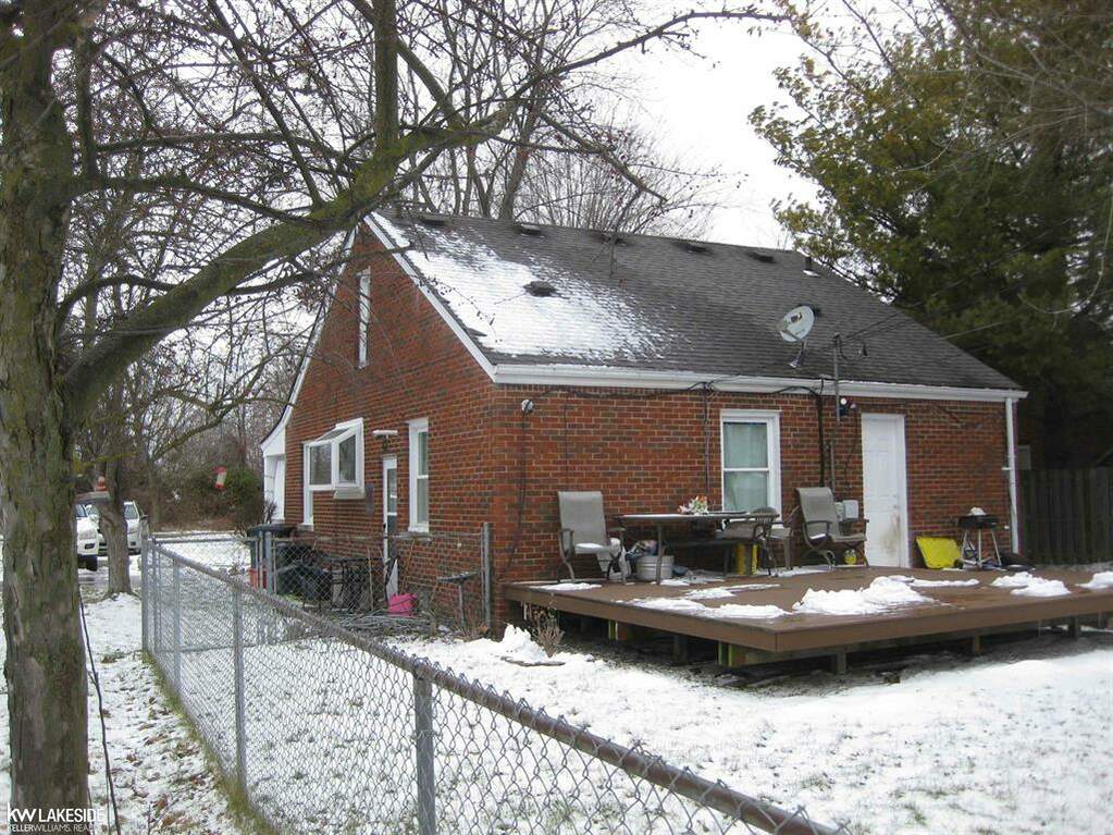 29508 Old River Rd, Harrison Twp, MI 48045 MLS 58050131448