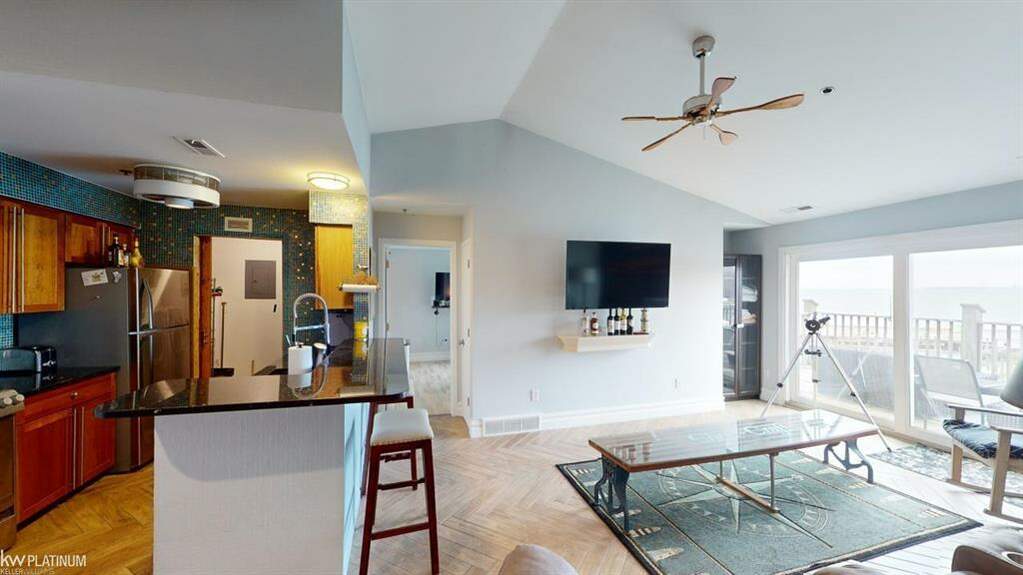 37520 Jefferson, Harrison Twp, MI 48045 MLS 58050133489