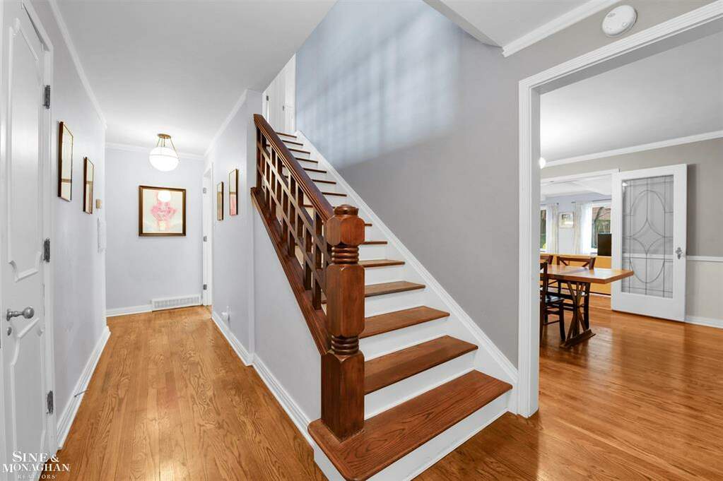 538 Lakeland, Grosse Pointe, MI 48230 MLS 58050138558 properties