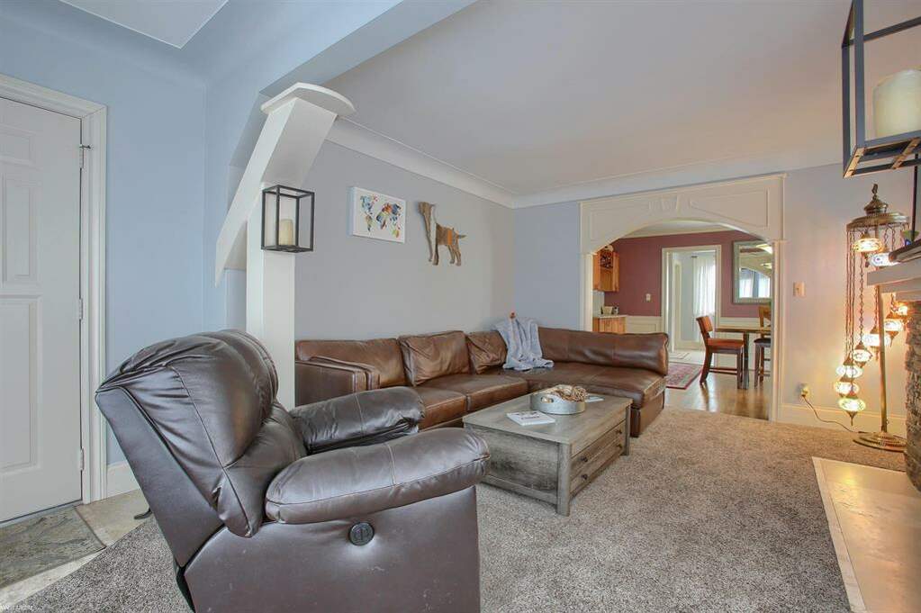 736 Gardenia, Royal Oak, MI 48067 MLS 58050145985 properties REMI Christie's International