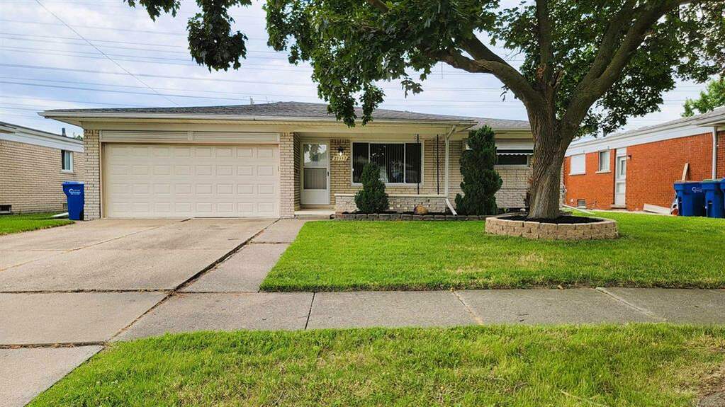 27357 Newport Drive, Warren, MI 48088 MLS 58050147019 properties