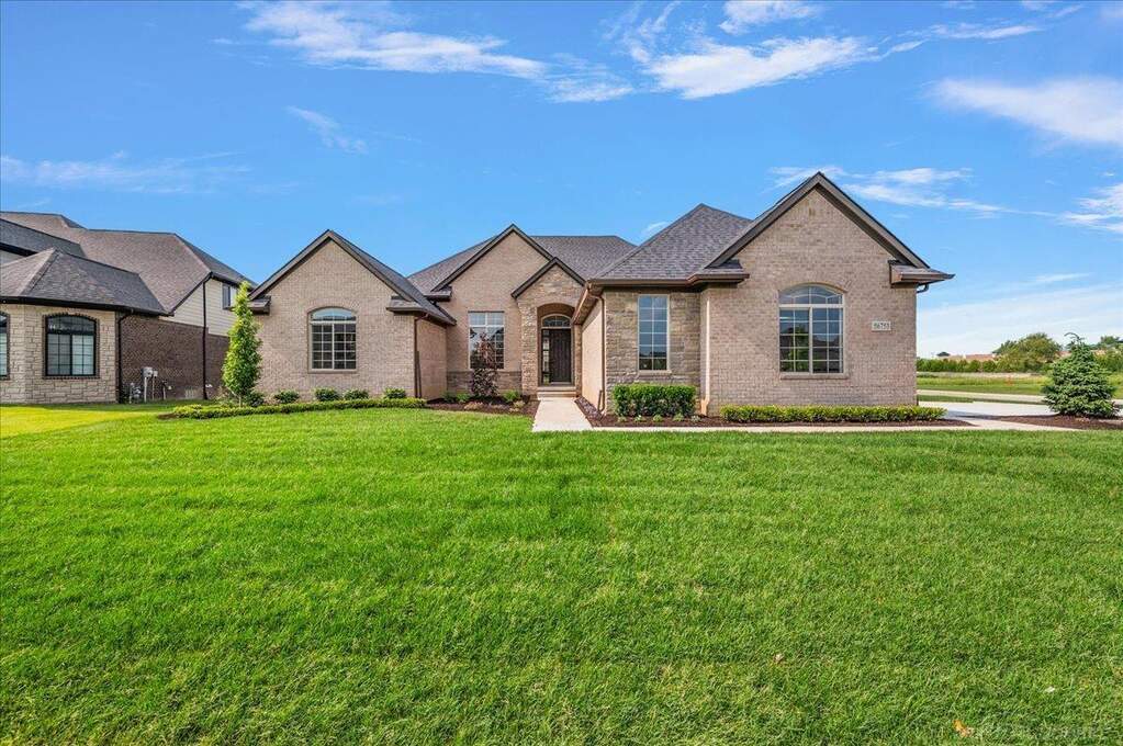 56753 Via Carlotta Street, Macomb, MI 48042 | MLS# 58050178164 ...
