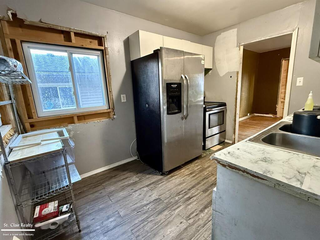 Austin Warren 13075 Sidonie Avenue, Warren, MI 48089 | MLS# 58050225632 | @properties ...