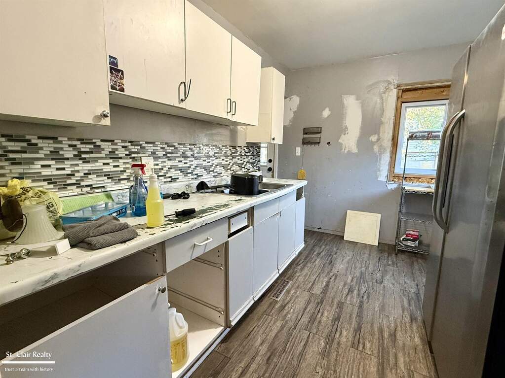 Austin Warren 13075 Sidonie Avenue, Warren, MI 48089 | MLS# 58050225632 | @properties ...