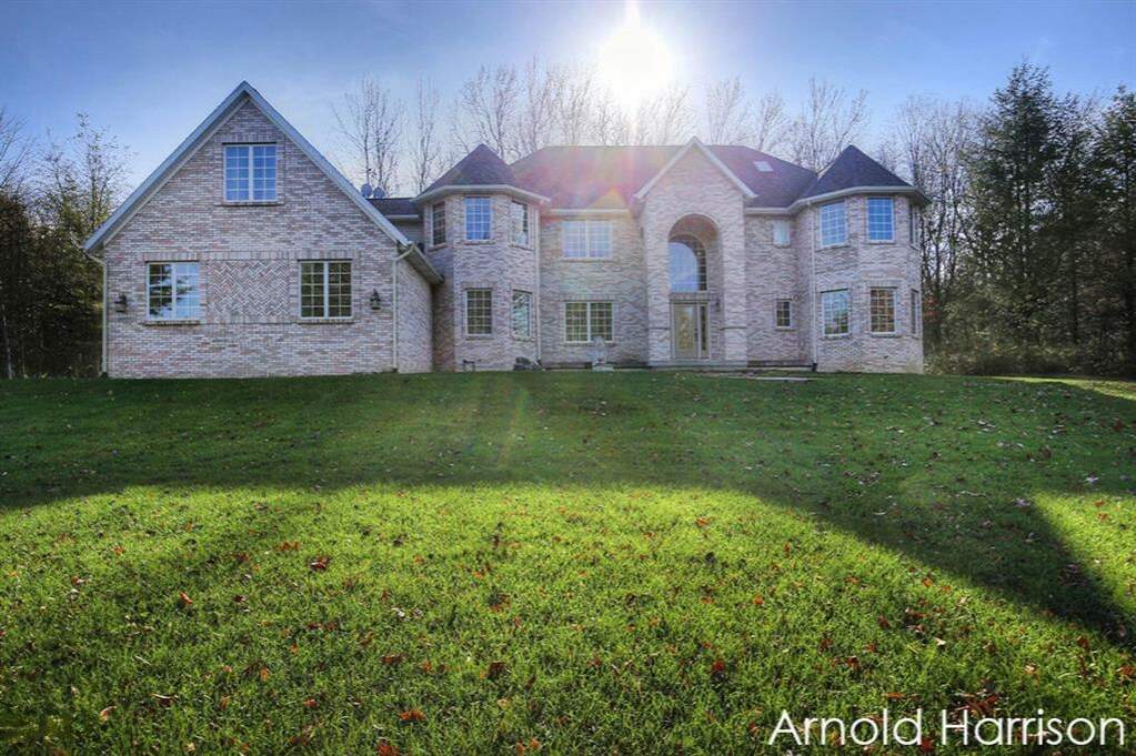 10727 Pine Valley Drive, Eureka Twp, MI 48838 MLS 59019043825