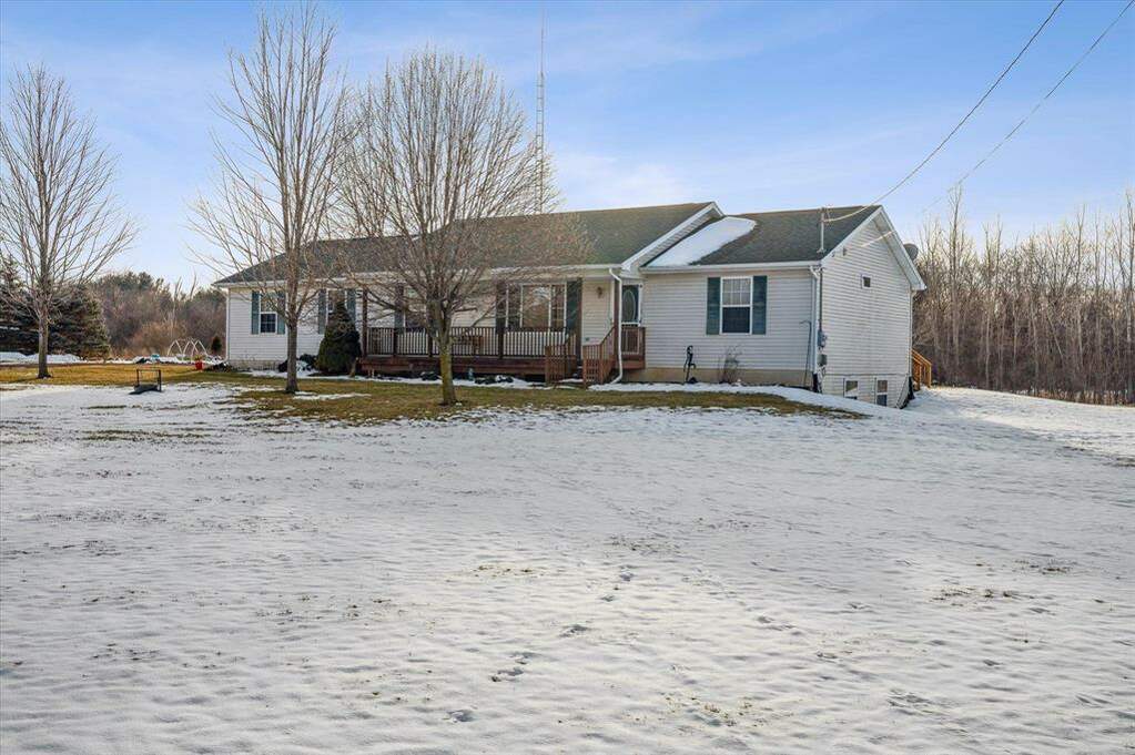 9172 S Durand Rd, Burns Twp, MI 48429 MLS 60050101044 properties