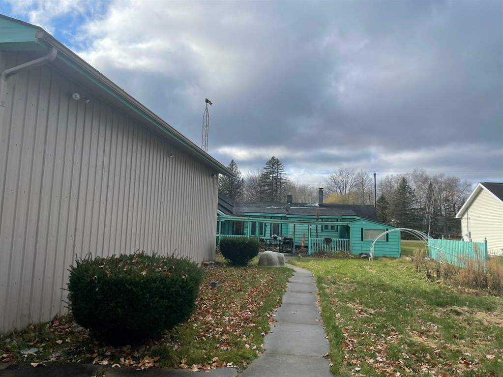 1830 Leland, Kimball Twp, MI 48074 MLS 60050128183 properties SE