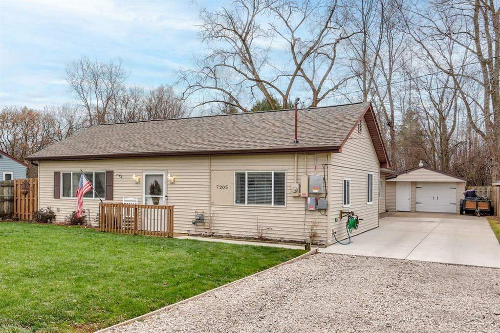 7205 Mccliggott Rd, Thomas Twp, MI 48609 MLS 61050097199 properties SE Michigan