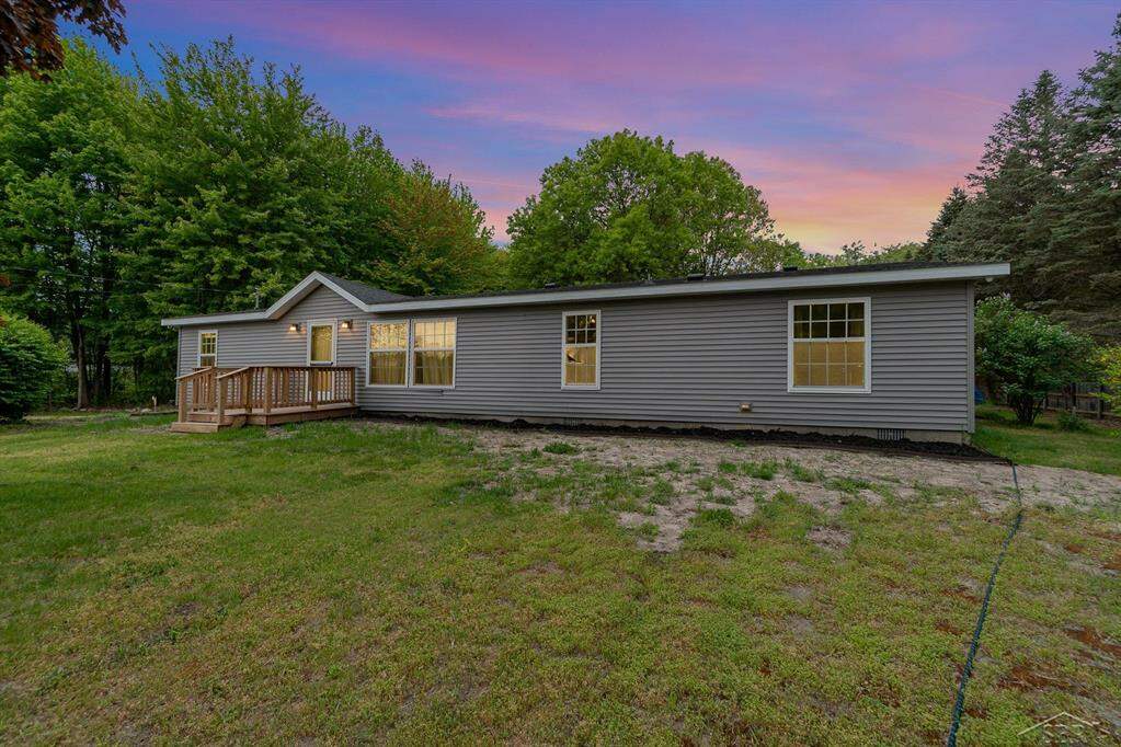 5258 S Graham Rd, Swan Creek Twp, MI 48655 MLS 61050109618