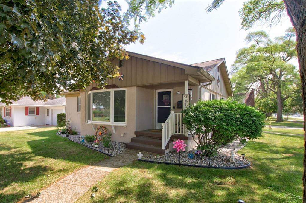 24 Congress Ct. B, Saginaw, MI 48602 MLS 61050112251 properties REMI Christie's