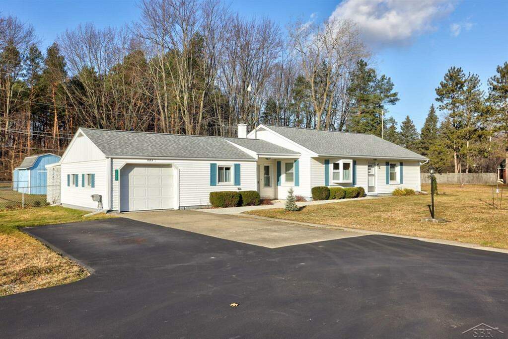 1055 N Miller, Thomas Twp, MI 48609 MLS 61050129798 properties SE