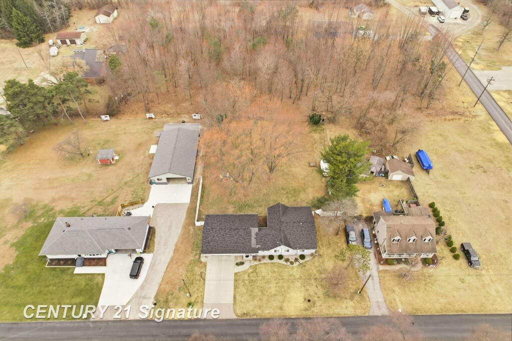 526 S Maple Street, Hemlock, MI 48626 - View 3