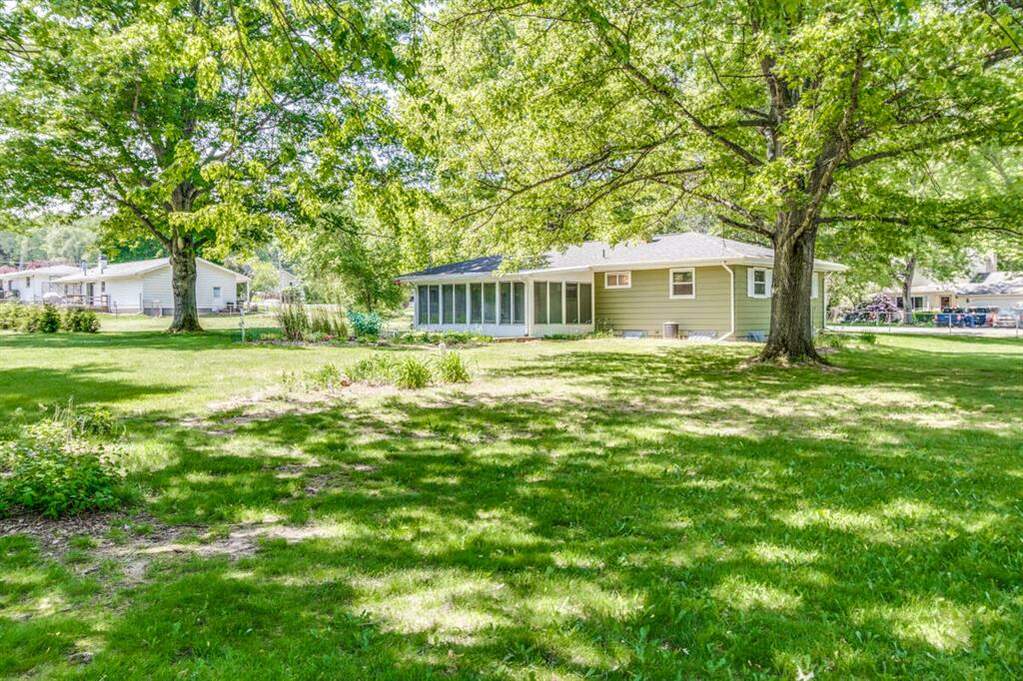 20254 Pine Lake Road, Pennfield Twp, MI 49014 MLS 64024026877