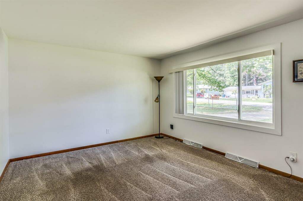 20254 Pine Lake Road, Pennfield Twp, MI 49014 MLS 64024026877