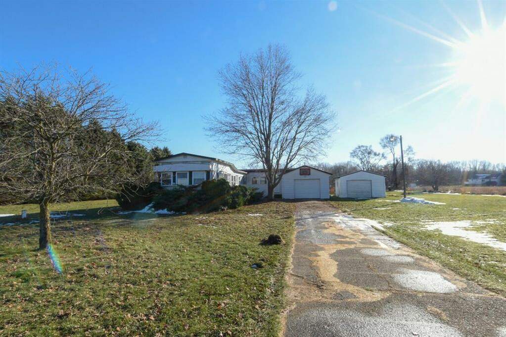 2750 144th Avenue, Salem Twp, MI 49323 MLS 65022049139 properties SE Michigan
