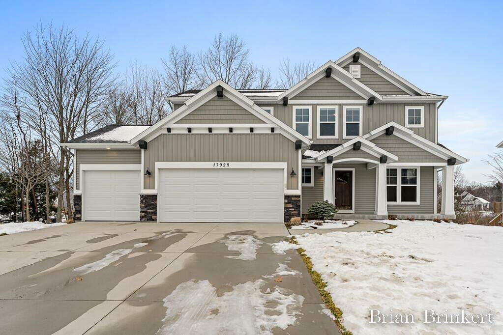 17929 Spring Oak Drive 31, Spring Lake Twp, MI 49456 MLS