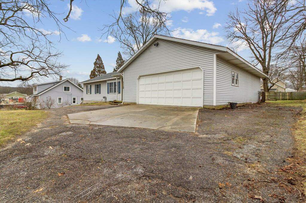 112 Washington Street, Middleville Vlg, MI 49333 MLS 65023004769