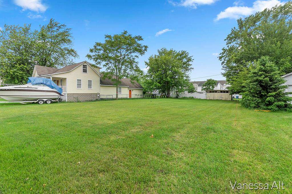 509 Monroe Avenue, Grand Haven, MI 49417 MLS 65023016107