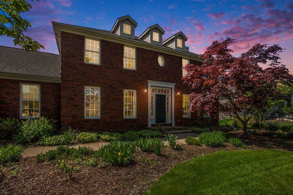 5160 Abbeydale Drive Se, Cascade Twp, MI 49546 MLS 65023016187