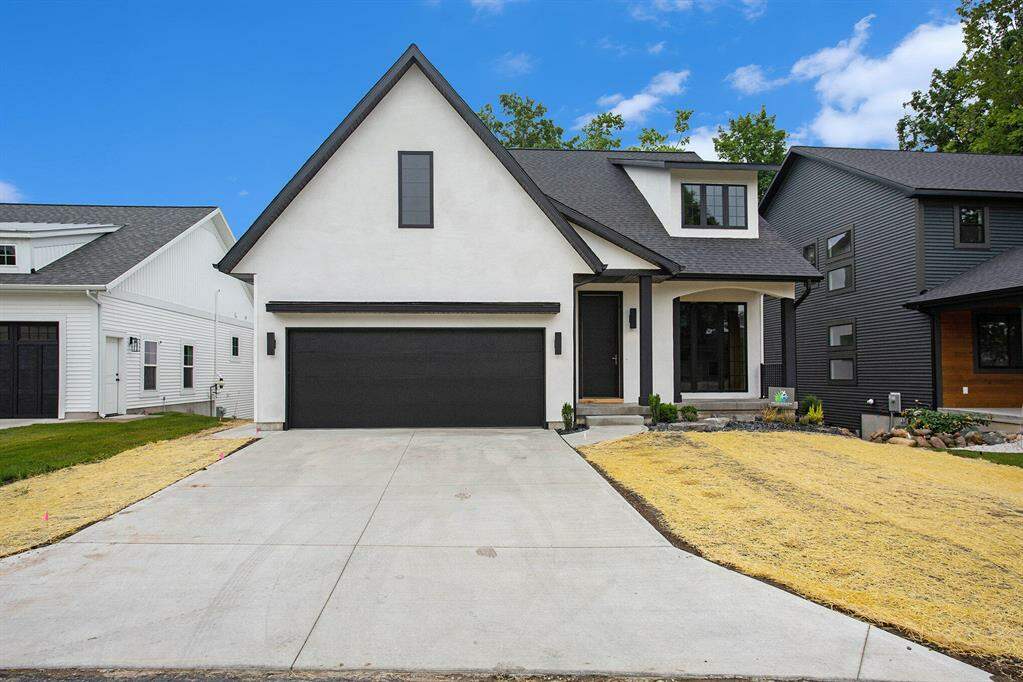 2724 Orange Avenue Se, Cascade Twp, MI 49546 MLS 65023019921