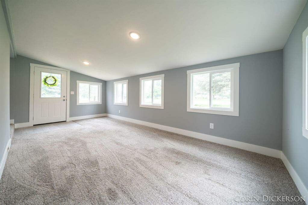 4872 W Carson City Road, Fairplain Twp, MI 48838 MLS 65023031655