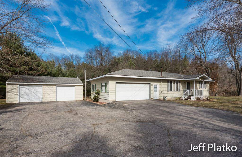 9338 Russell Drive, Montcalm Twp, MI 48838 MLS 65024010181