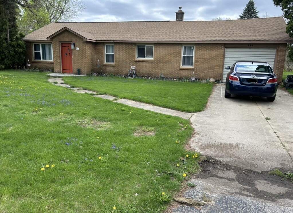 266 Ronald Street Ne