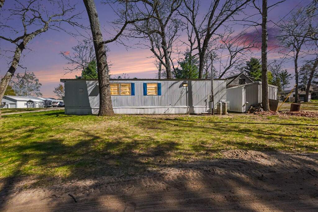 8176 W Pine Grove Beach Drive, Baldwin, MI 49304 - View 3