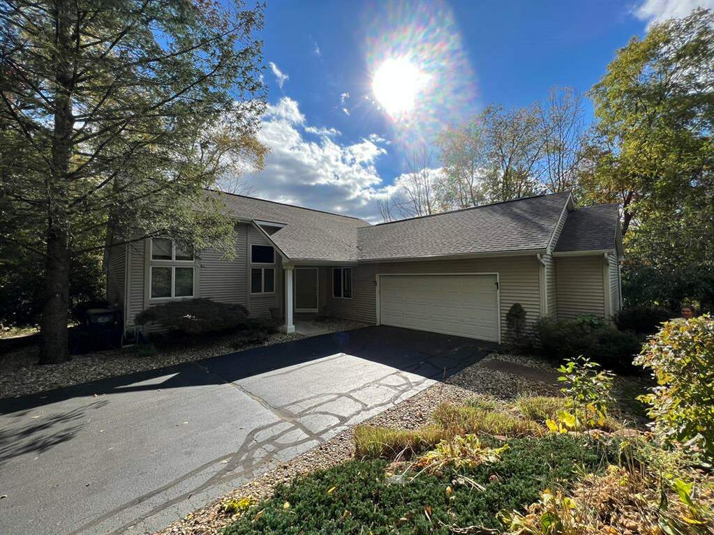 2798 E T Avenue, Schoolcraft Twp, MI 49002 MLS 66022044538