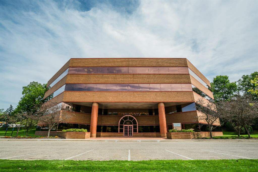 555 Crosstown Parkway 402, Kalamazoo, MI 49008 MLS 66023000146