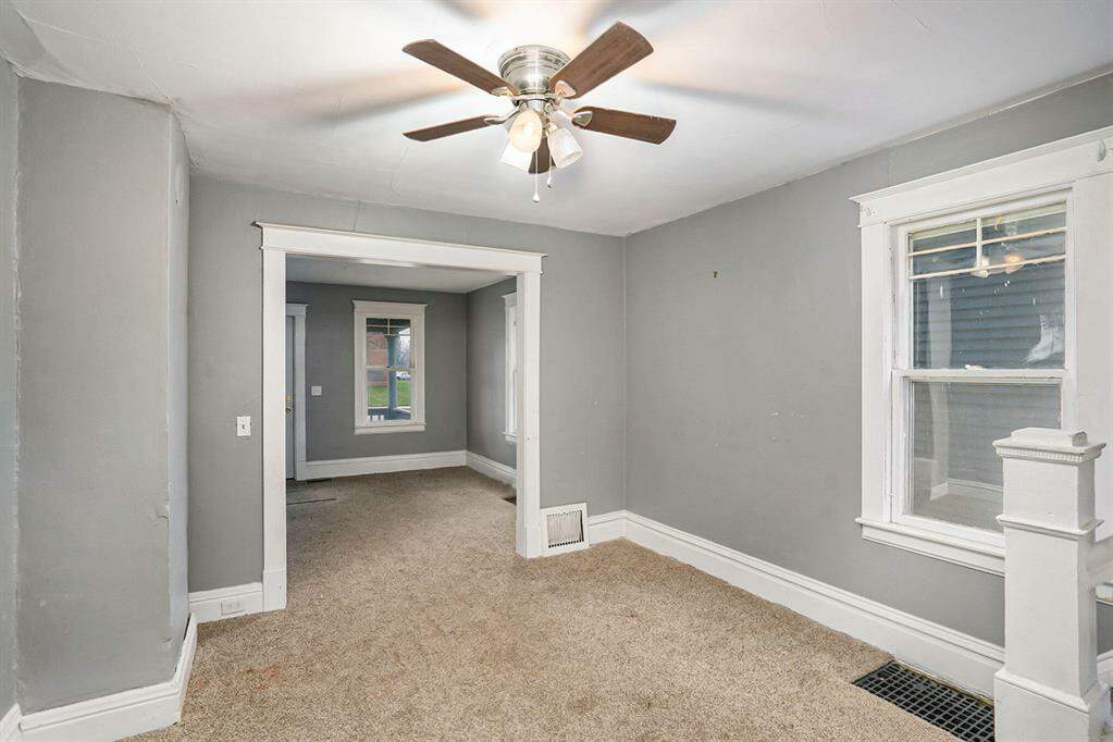 823 Oakland Drive, Kalamazoo, MI 49008 MLS 66023001086 properties