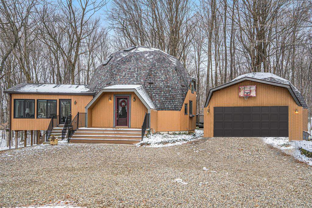 9393 N 17th Street, Cooper Twp, MI 49009 MLS 66023145573 properties SE Michigan