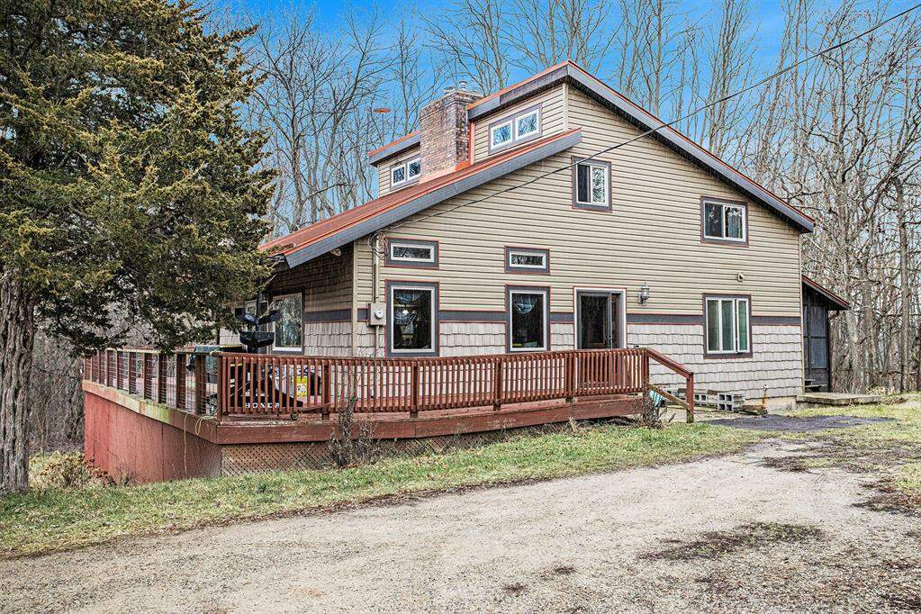 5717 W Guernsey Lake Road, Hope Twp, MI 49046 MLS 66023145704