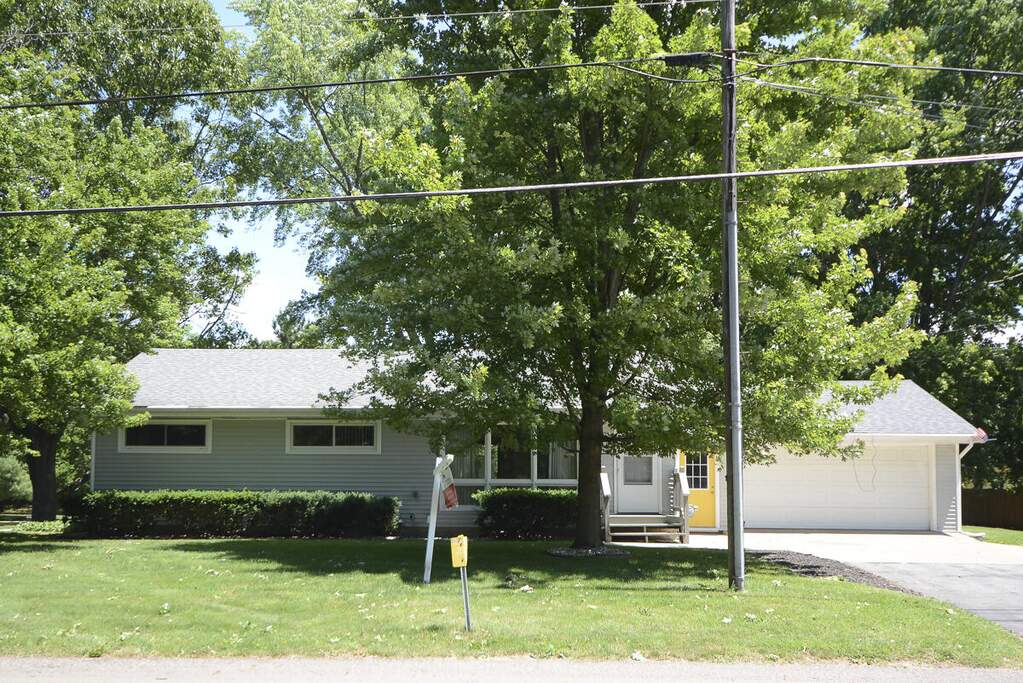 205Nursery_02 at 205 S Nursery Street, Lawton, MI 49065