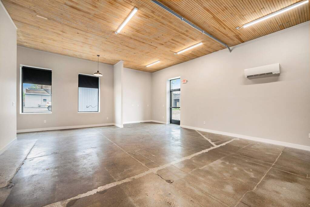 112 W Prutzman Street #B, Three Rivers, MI 49093 - View 3