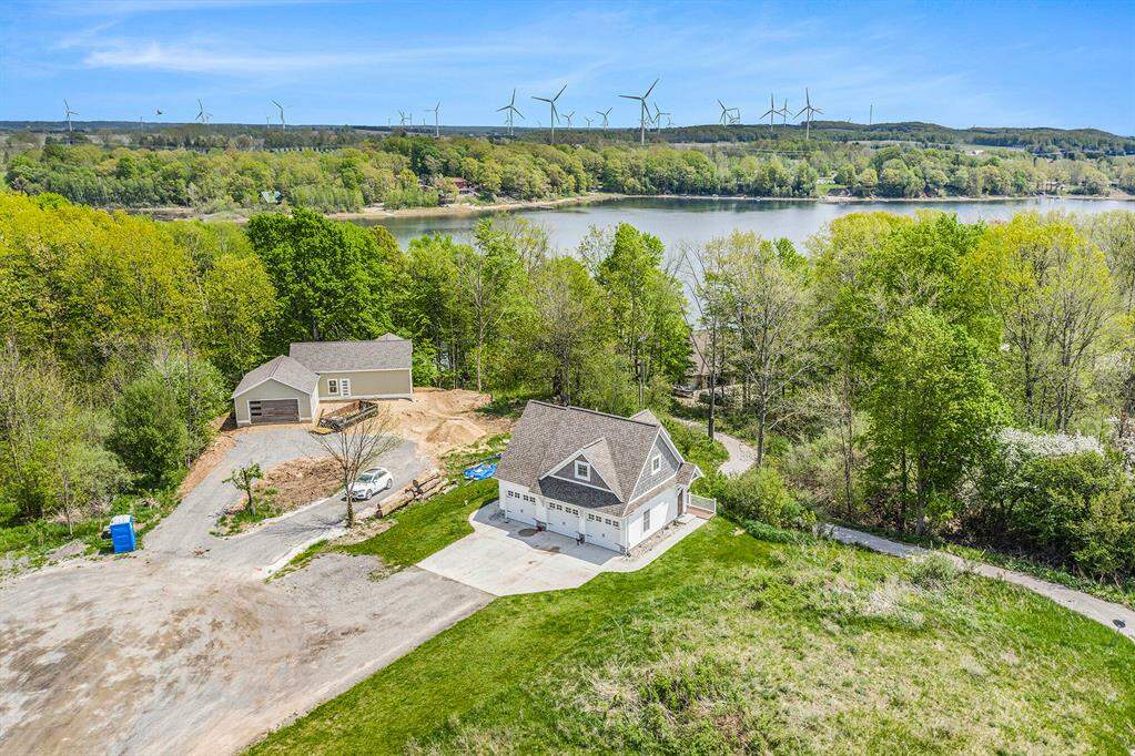 5481 W Ridge Drive, Pere Marquette Twp, MI 49431 MLS 67023016407