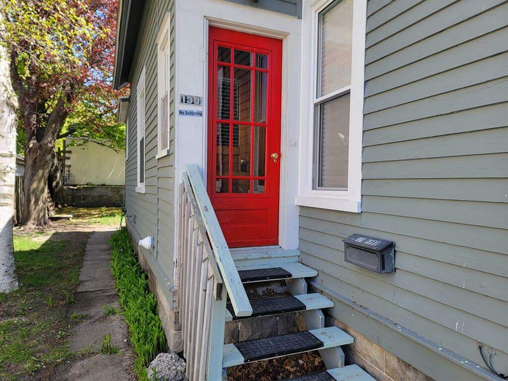 139 Ford Street, Manistee, MI 49660 MLS 67023028651 properties SE